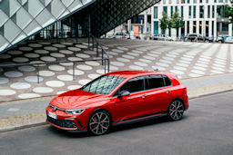 Volkswagen Golf GTI MT Ultimate